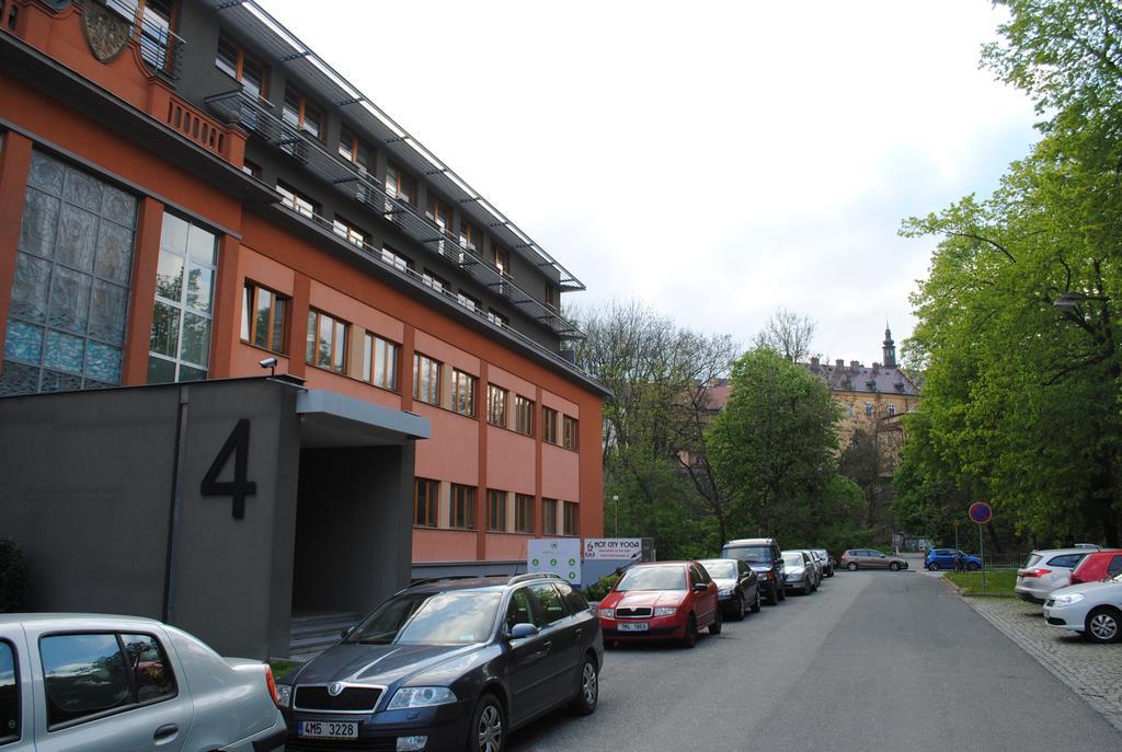 Apartment Centrum + Parking Olmütz Exterior foto